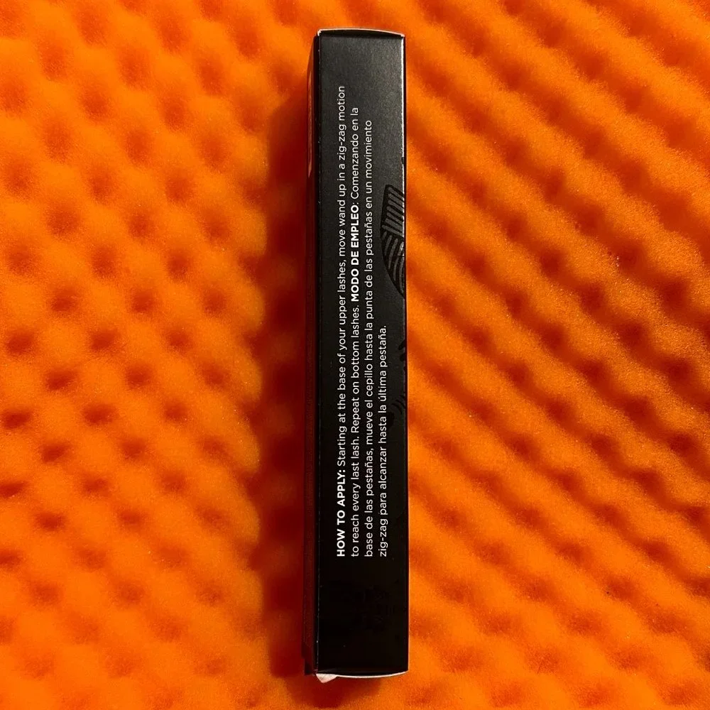 Araceli Beauty Monarca Mascara in Black/Negro